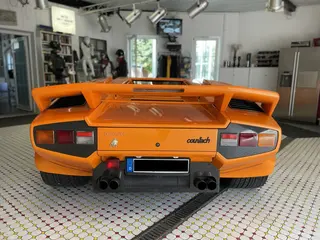 Oldtimer wertgutachten lamborghini countach heckansicht