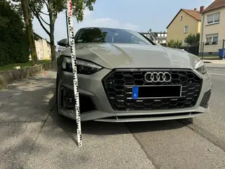 Kfz gutachten audi a5 frontschaden stossstange messlatte