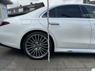 Kfz gutachten mercedes s klasse seitenschaden hinten messlatte