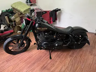 Motorrad wertgutachten harley davidson dyna seitenansicht links